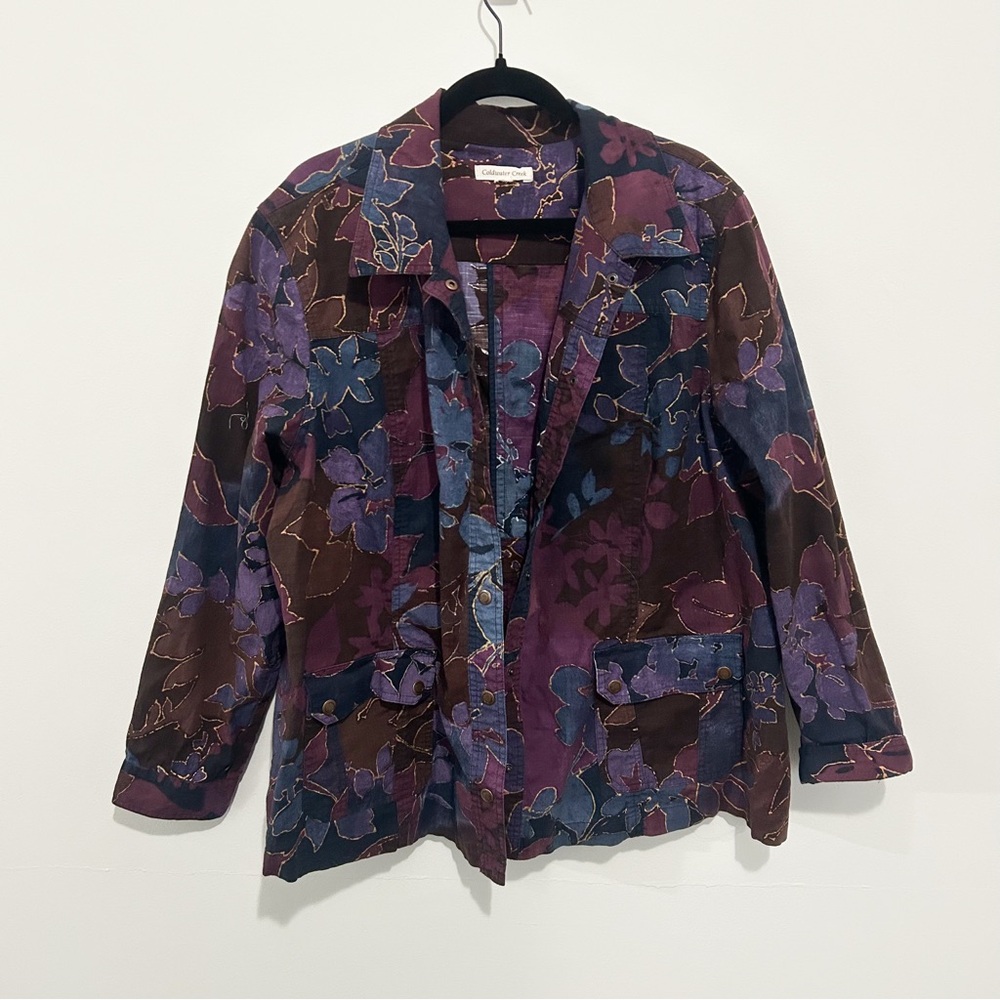 Women’s Coldwater Creek Denim Style Jacket in a Burgundy and Blue Floral Pattern